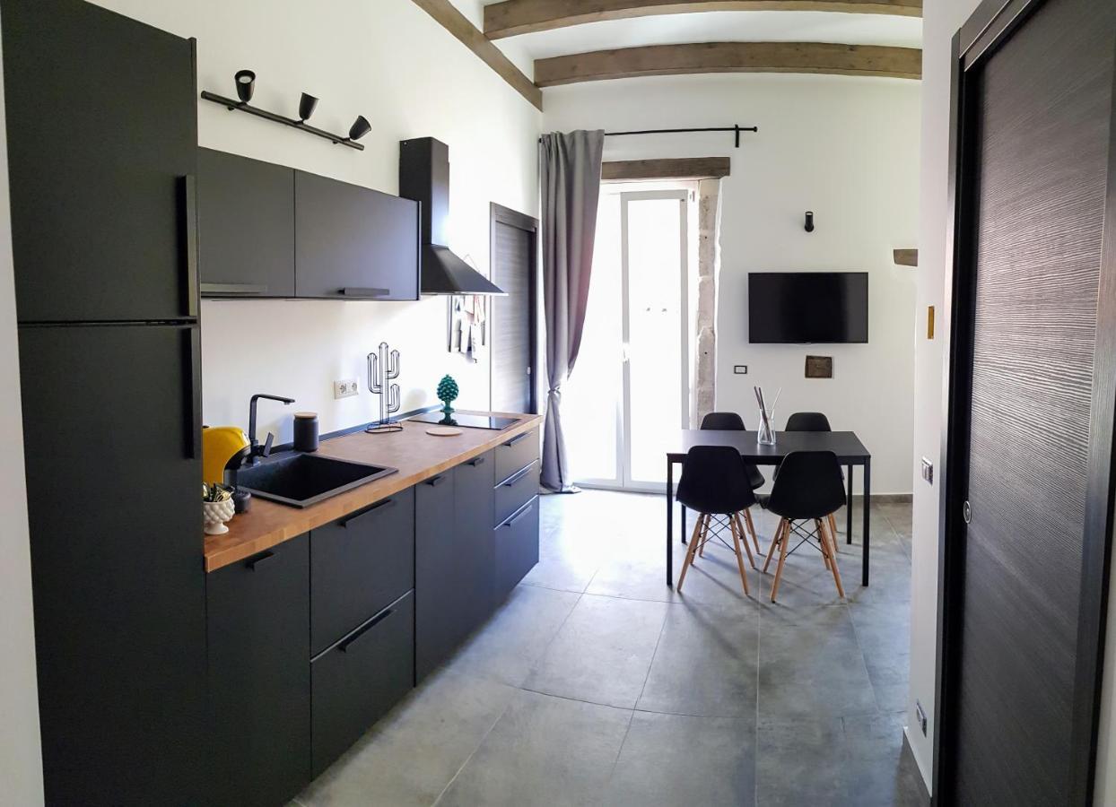 Cavour 45 - Ortigia Apartments Syracuse Buitenkant foto